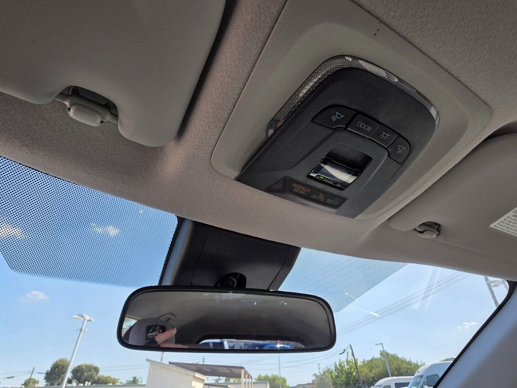 2022 Toyota Corolla Cross L 2WD - 22942490 - 38