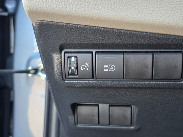 2022 Toyota Corolla Cross L 2WD - 22942490 - 41