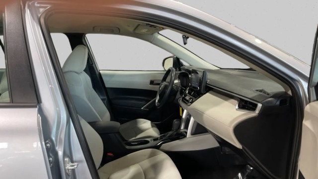 2022 Toyota Corolla Cross L 4WD - 22990021 - 12