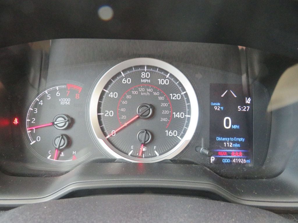Toyota Corolla Cross photo 12
