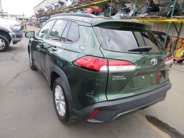 2022 Toyota Corolla Cross LE 4WD - 23061097 - 2