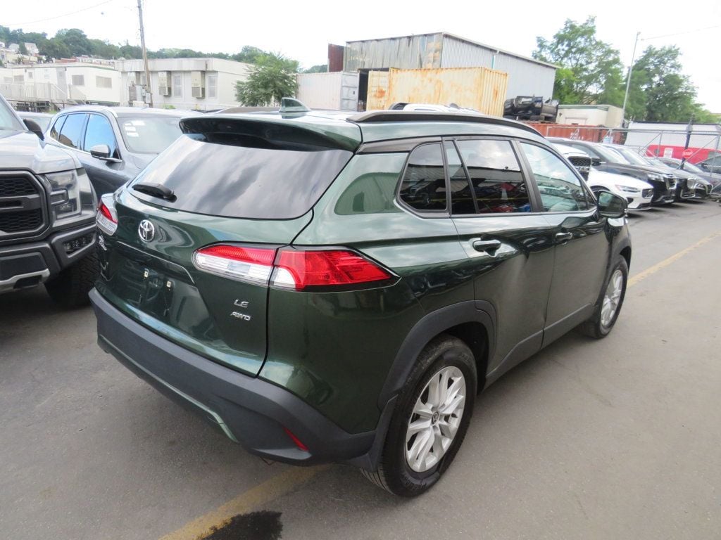 Toyota Corolla Cross photo 6