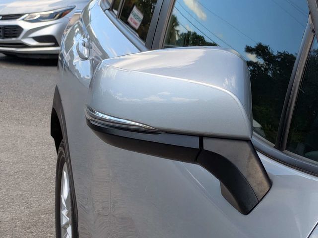 2022 Toyota Corolla Cross LE 4WD - 23071348 - 11