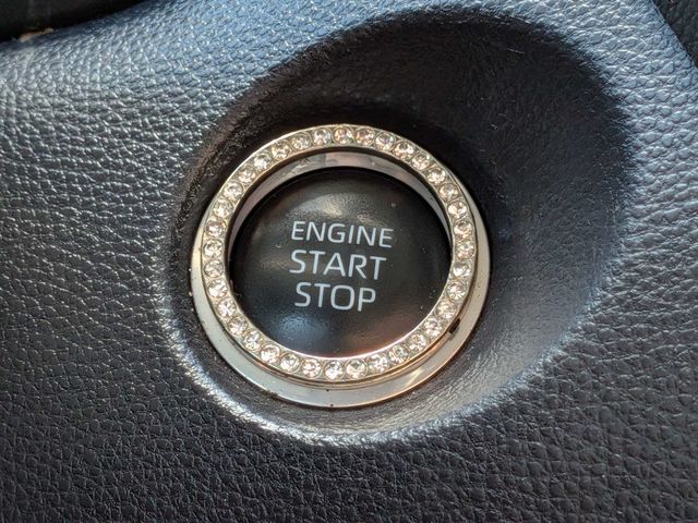 2022 Toyota Corolla Cross LE 4WD - 23071348 - 27