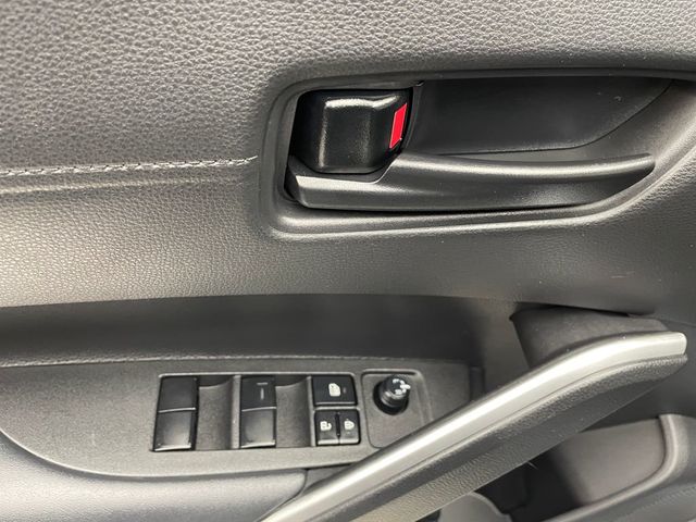 2022 Toyota Corolla Cross LE 4WD - 23009279 - 9