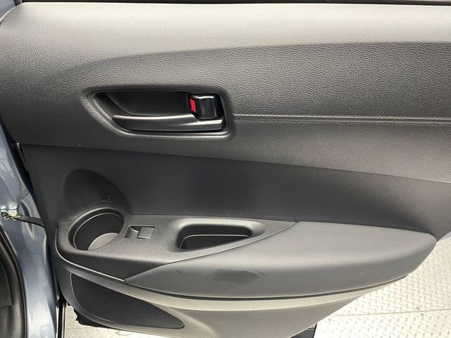 2022 Toyota Corolla Cross LE 4WD - 23009279 - 36