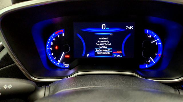 2022 Toyota Corolla Cross XLE 2WD w/ Moonroof & Power Back Door Pkg - 23048481 - 14