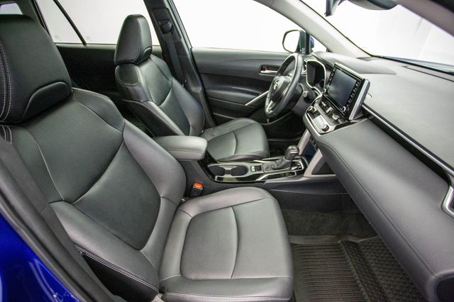 2022 Toyota Corolla Cross XLE 4WD - 22909726 - 19
