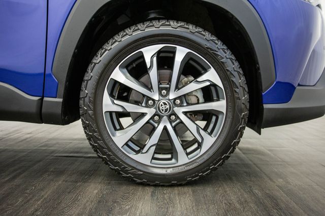 2022 Toyota Corolla Cross XLE 4WD - 22909726 - 42