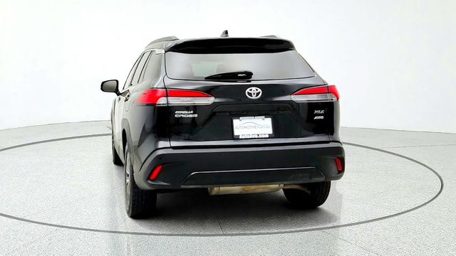 2022 Toyota Corolla Cross XLE 4WD - 23098947 - 5