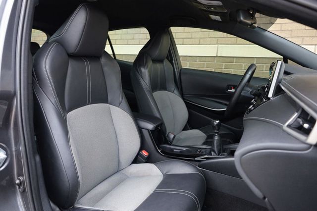 2022 Toyota Corolla Hatchback XSE - 23063264 - 24