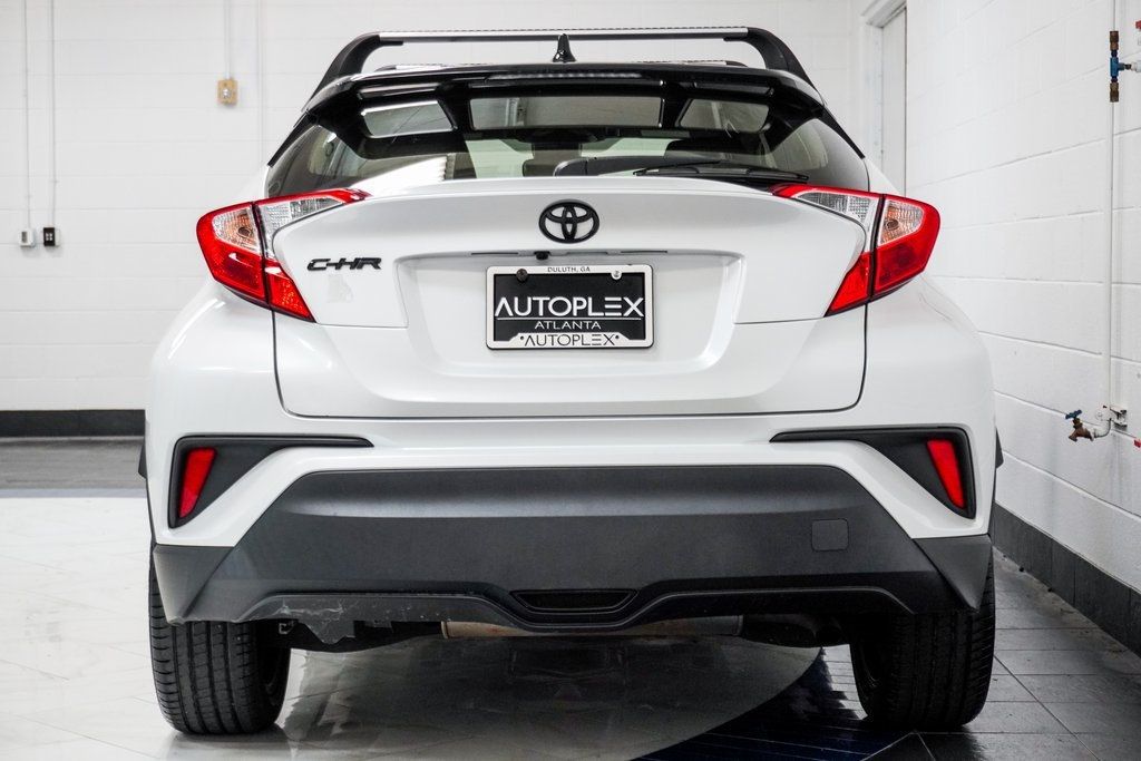 2022 Toyota C-HR Nightshade Edition photo 12