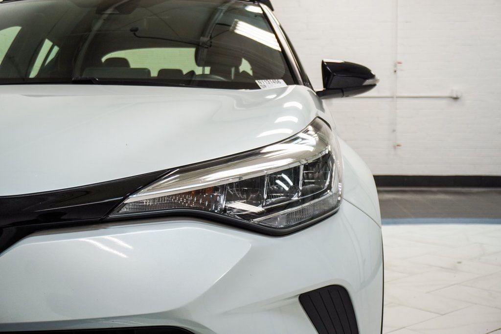 2022 Toyota C-HR Nightshade Edition photo 14