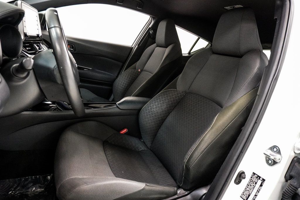 2022 Toyota C-HR Nightshade Edition photo 17