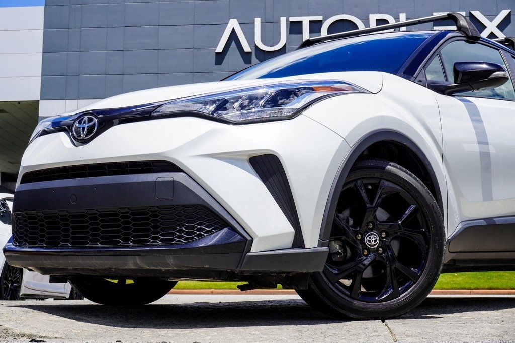 2022 Toyota C-HR Nightshade Edition photo 2