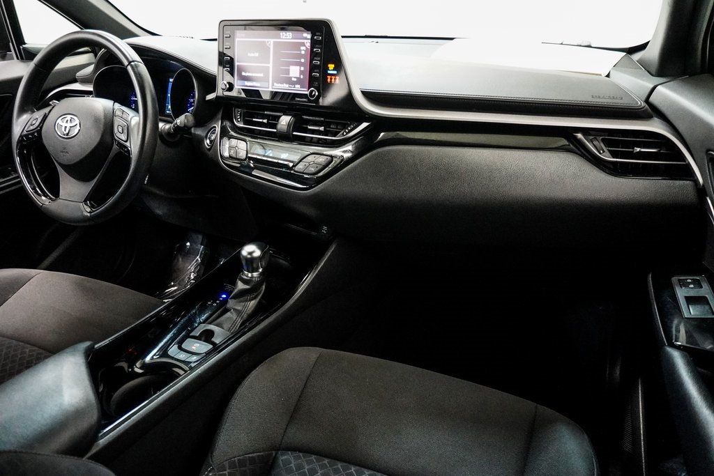 2022 Toyota C-HR Nightshade Edition photo 21