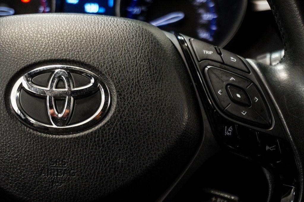 2022 Toyota C-HR Nightshade Edition photo 25