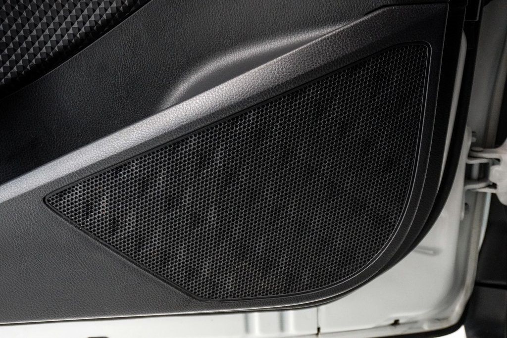2022 Toyota C-HR Nightshade Edition photo 33