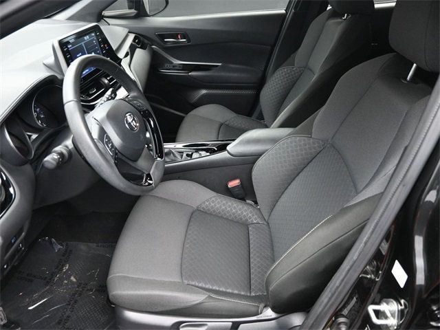 2022 Toyota C-HR Nightshade Edition photo 6
