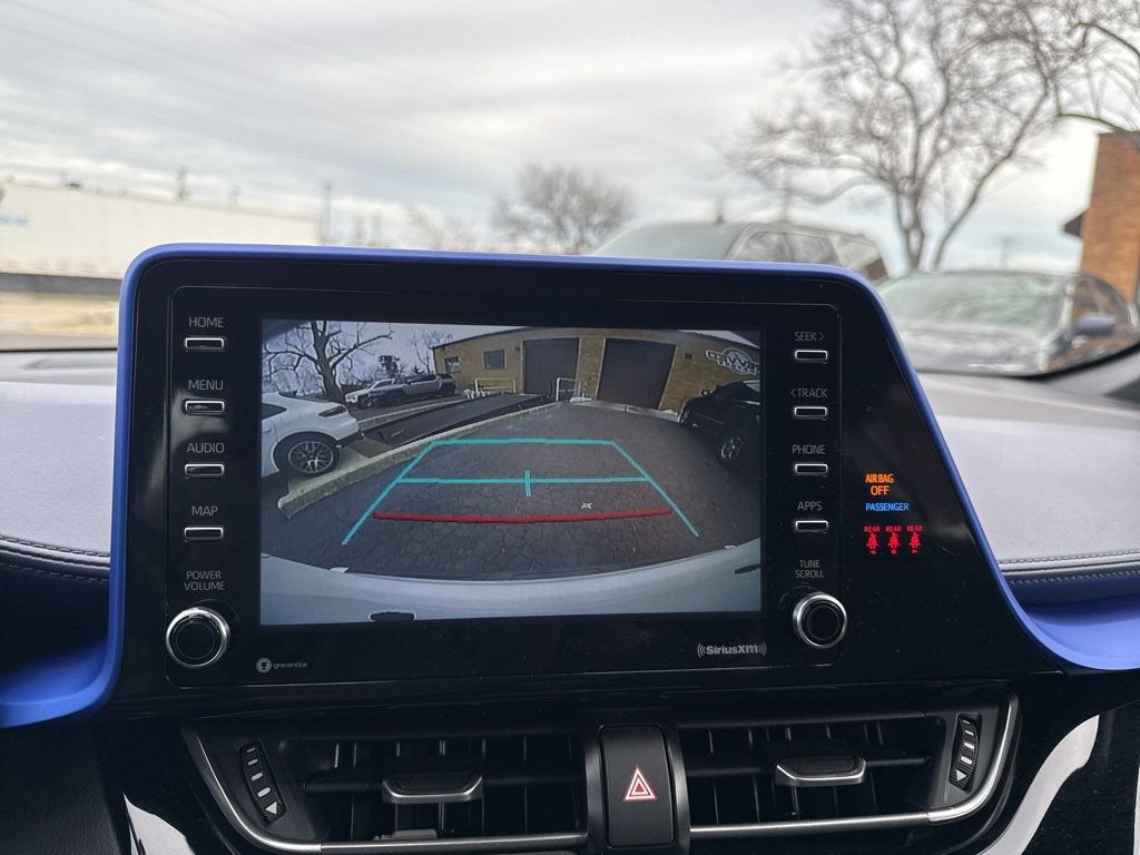 2022 Toyota C-HR XLE FWD - 22962781 - 11