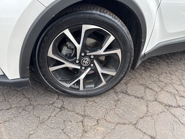 2022 Toyota C-HR XLE FWD - 22962781 - 2