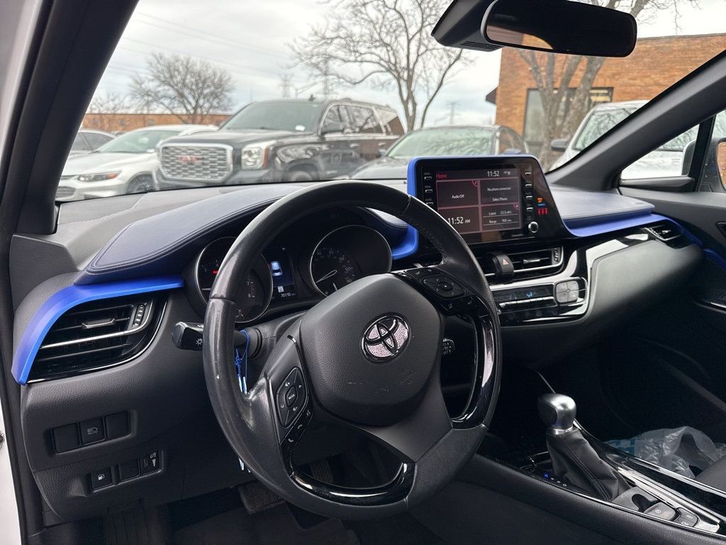 2022 Toyota C-HR XLE FWD - 22962781 - 8