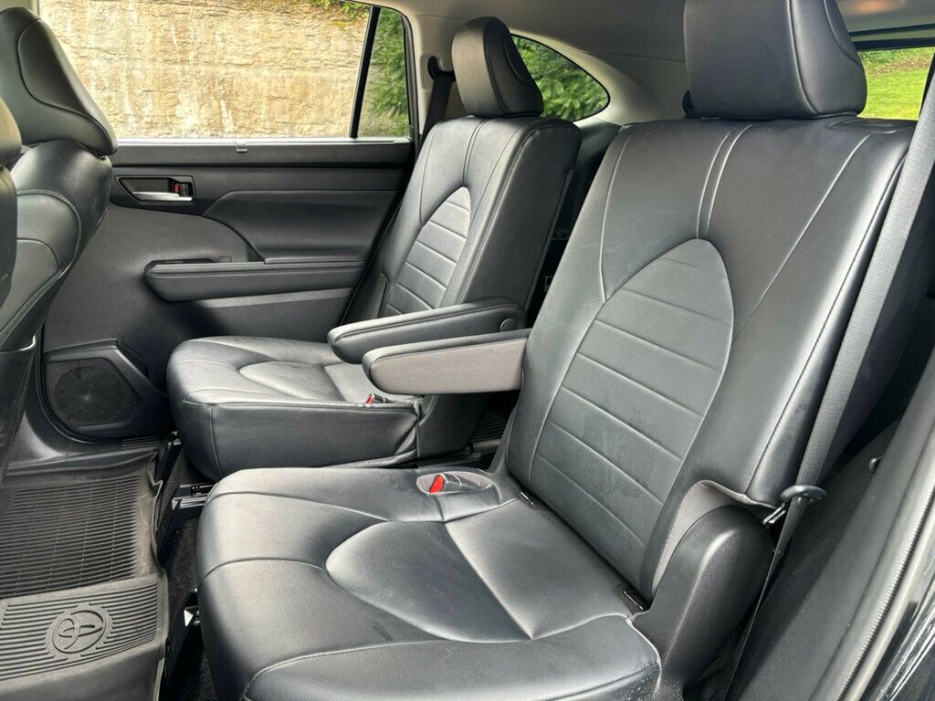 2022 Toyota Highlander 2022 Toyota Highlander XLE - 23030635 - 16