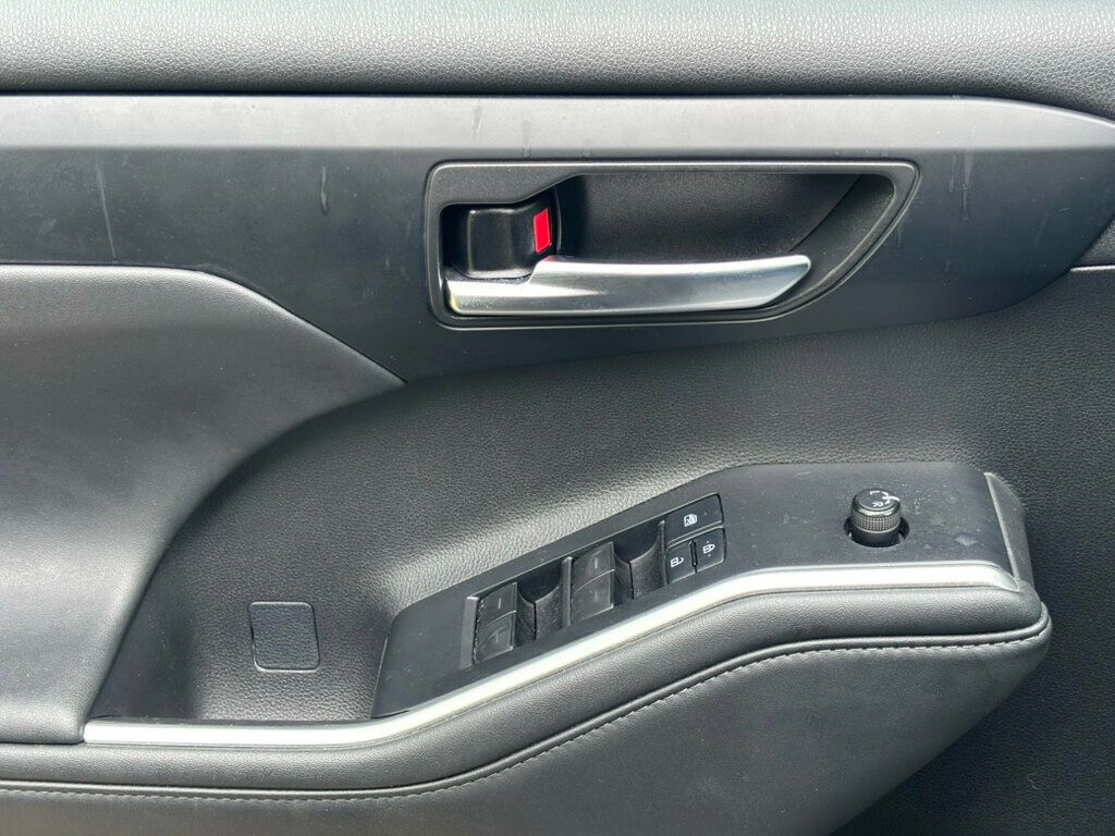 2022 Toyota Highlander 2022 Toyota Highlander XLE - 23030635 - 37
