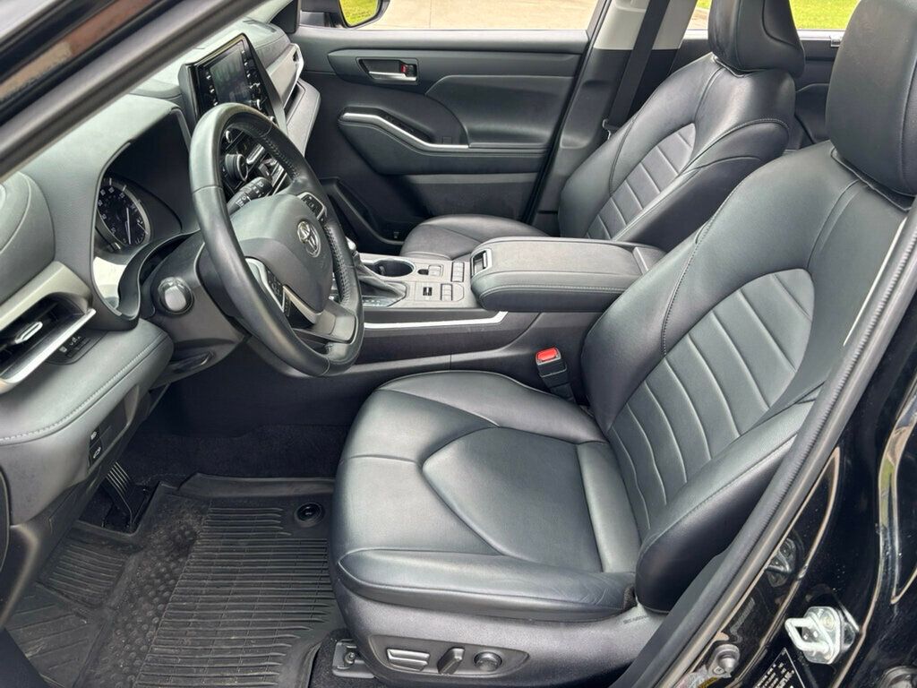 2022 Toyota Highlander 2022 Toyota Highlander XLE - 23030635 - 8