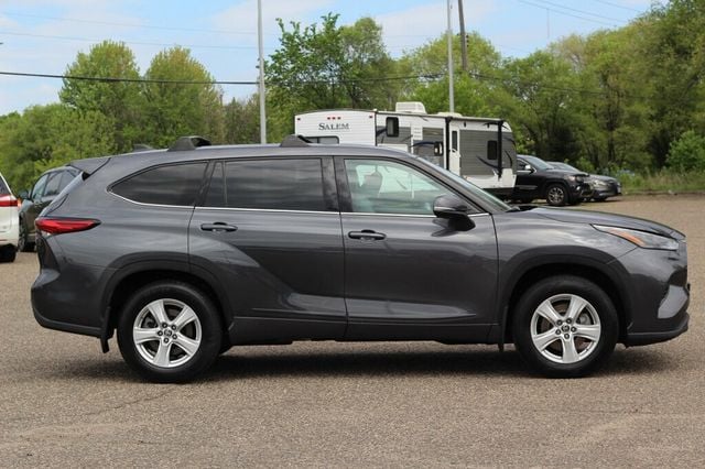 2022 Toyota Highlander AWD LE  - 23024316 - 1