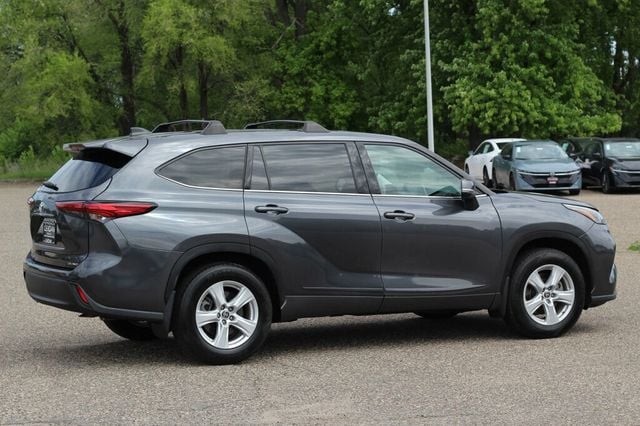 2022 Toyota Highlander AWD LE  - 23024316 - 2