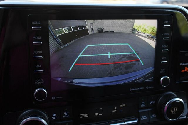 2022 Toyota Highlander LE - Photo 33