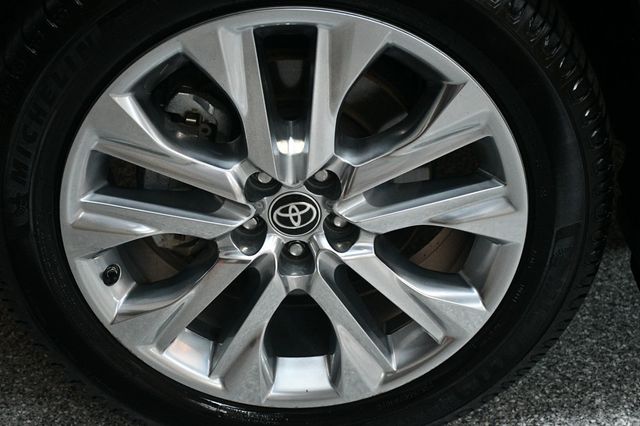 2022 Toyota Highlander Hybrid Limited AWD - 23014175 - 17