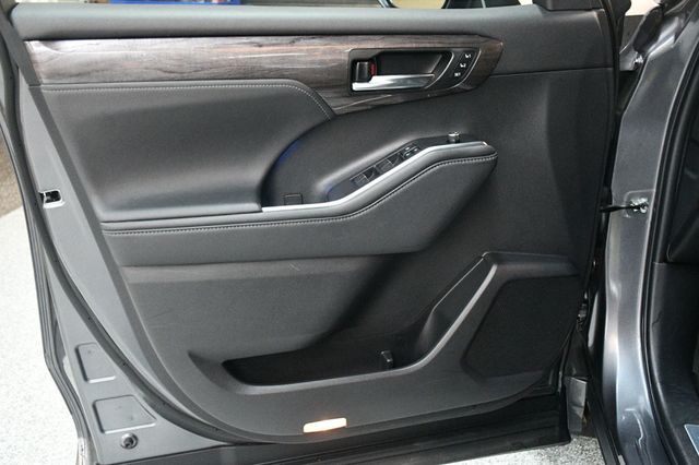 2022 Toyota Highlander Hybrid Limited AWD - 23014175 - 21