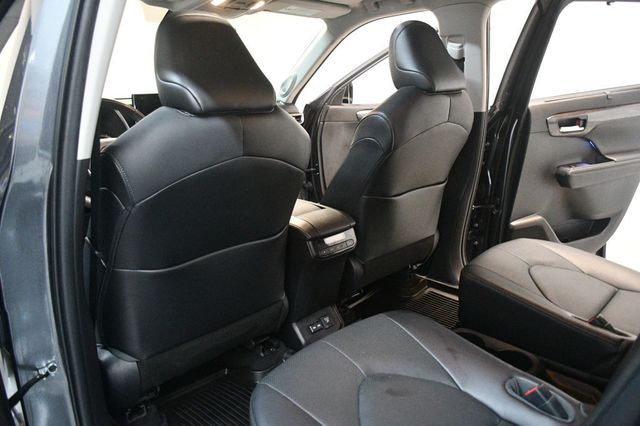 2022 Toyota Highlander Hybrid Limited AWD - 23014175 - 31
