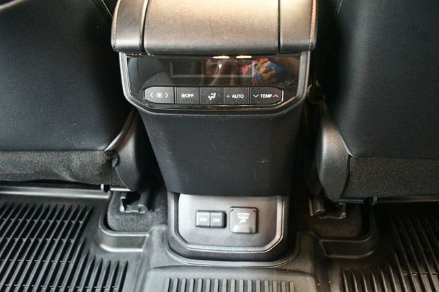 2022 Toyota Highlander Hybrid Limited AWD - 23014175 - 74