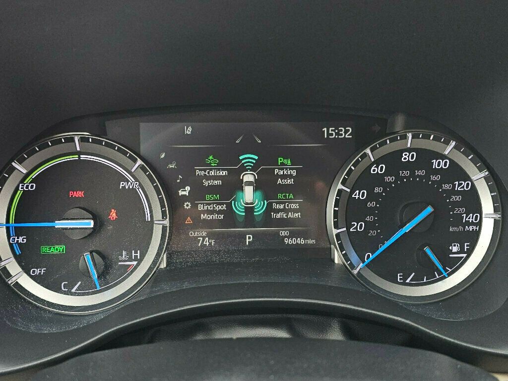 2022 Toyota Highlander Hybrid Limited photo 27
