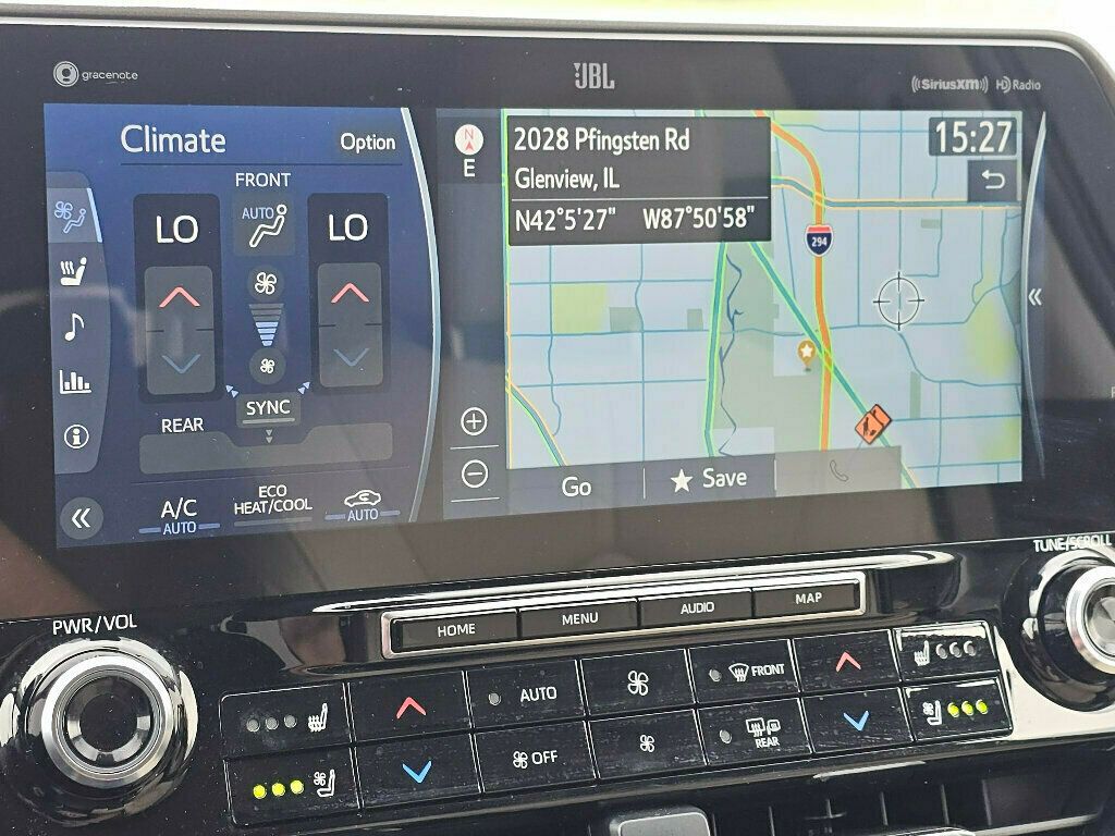 2022 Toyota Highlander Hybrid Limited photo 3