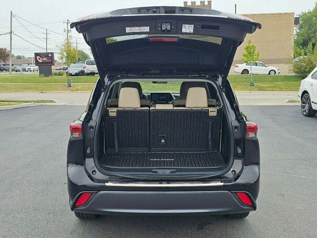 2022 Toyota Highlander Hybrid Limited photo 32