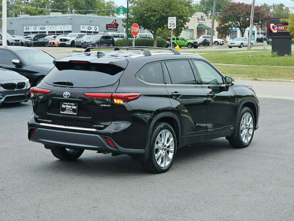 2022 Toyota Highlander Hybrid Limited photo 9