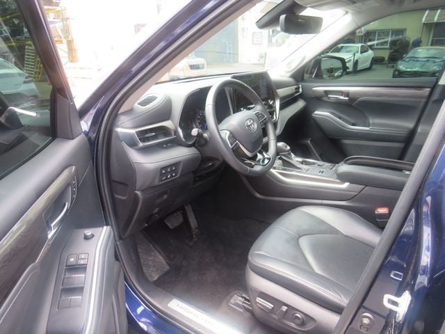 2022 Toyota Highlander Hybrid Limited FWD - 22929398 - 8
