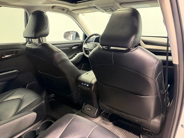 2022 Toyota Highlander Hybrid XLE AWD - 23015206 - 42