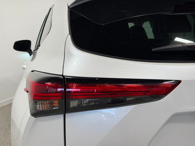2022 Toyota Highlander Hybrid XLE AWD - 23015206 - 59