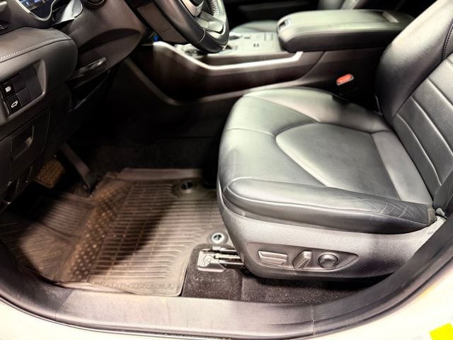 2022 Toyota Highlander Hybrid XLE AWD - 23015206 - 8