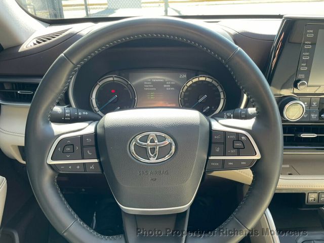 2022 Toyota Highlander Hybrid XLE AWD - 23012885 - 12