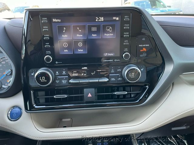 2022 Toyota Highlander Hybrid XLE AWD - 23012885 - 13