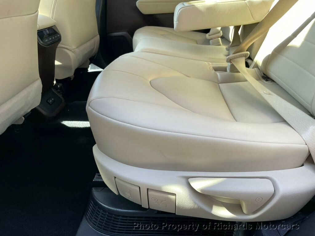 2022 Toyota Highlander Hybrid XLE AWD - 23012885 - 16