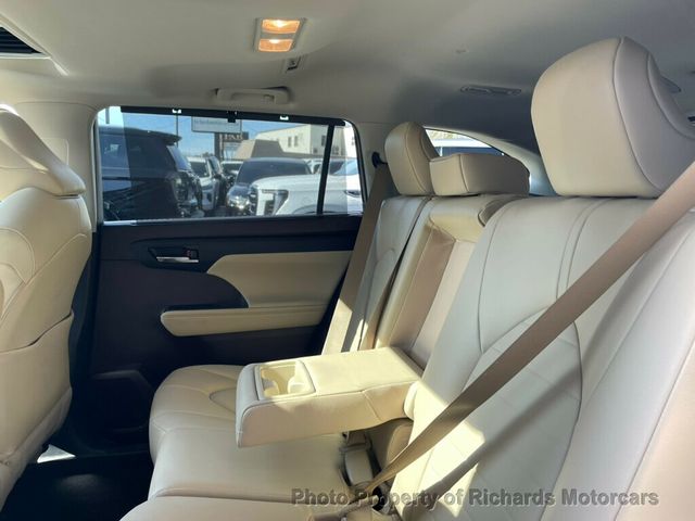 2022 Toyota Highlander Hybrid XLE AWD - 23012885 - 17