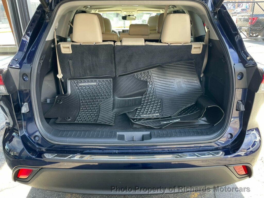 2022 Toyota Highlander Hybrid XLE AWD - 23012885 - 18