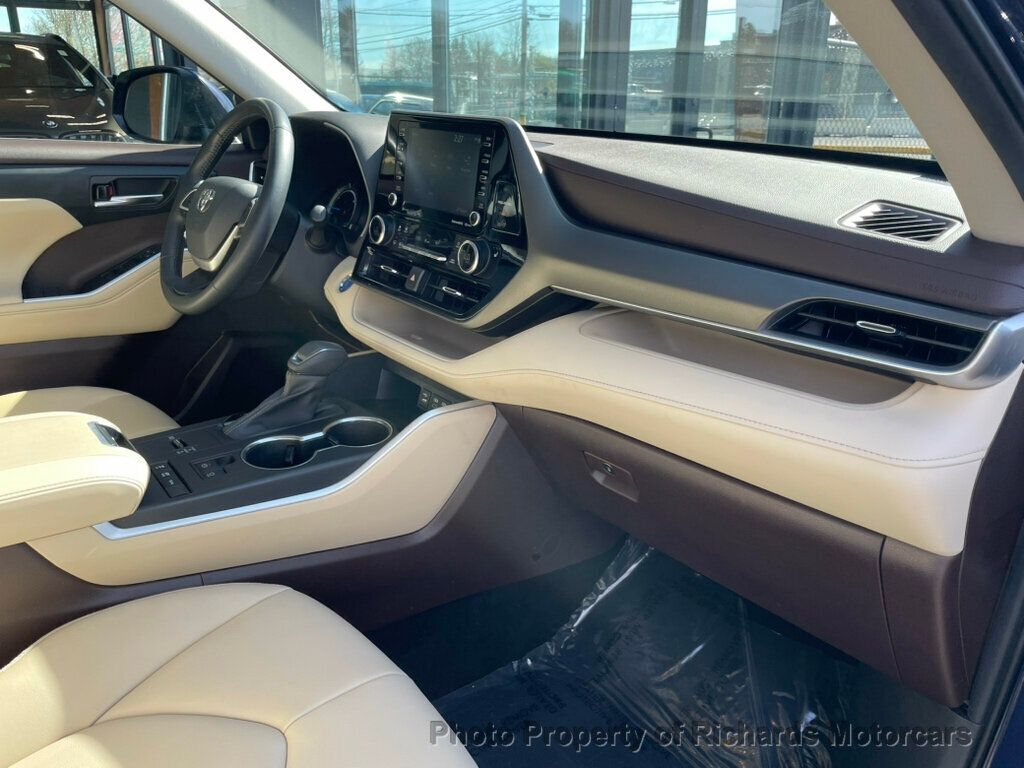 2022 Toyota Highlander Hybrid XLE AWD - 23012885 - 24